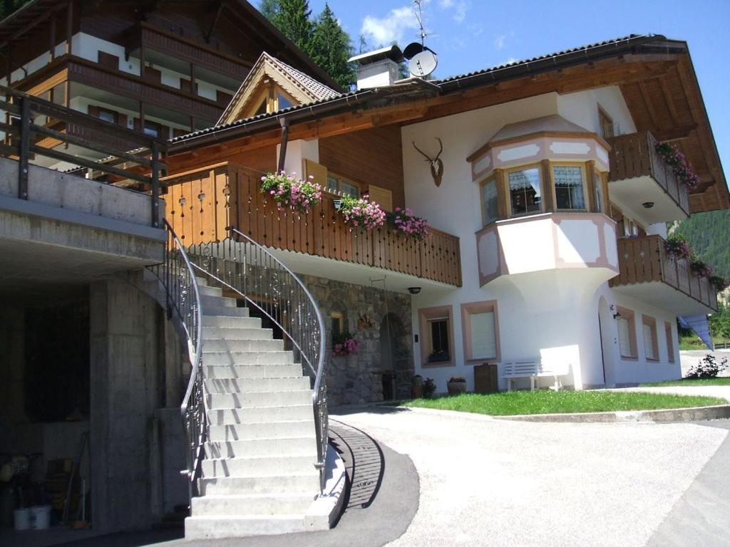 Villa Mazzel With Balcony Vigo di Fassa Dış mekan fotoğraf